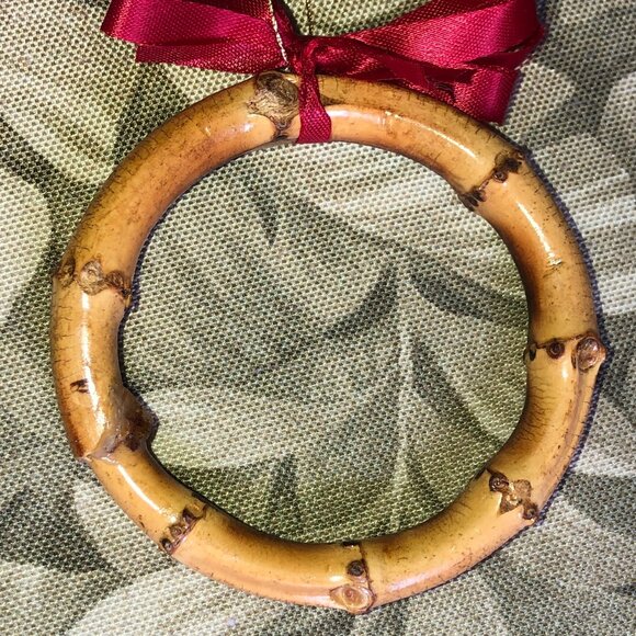 Vintage Hawaiian Carved Bamboo Bangle Bracelet Ornament - Picture 4 of 9